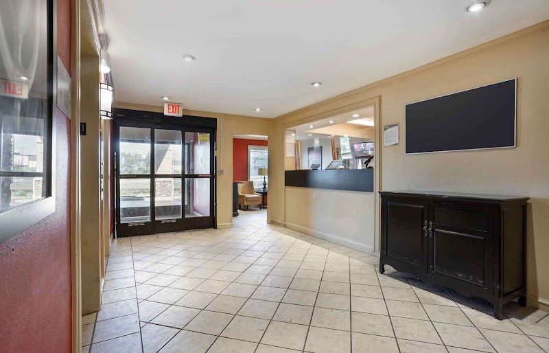 Extended Stay America Suites- Meadowlands - East Rutherford - 4